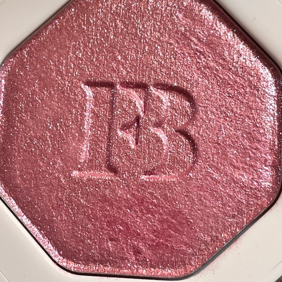 fenty beauty highlighter - Picture 6 of 7